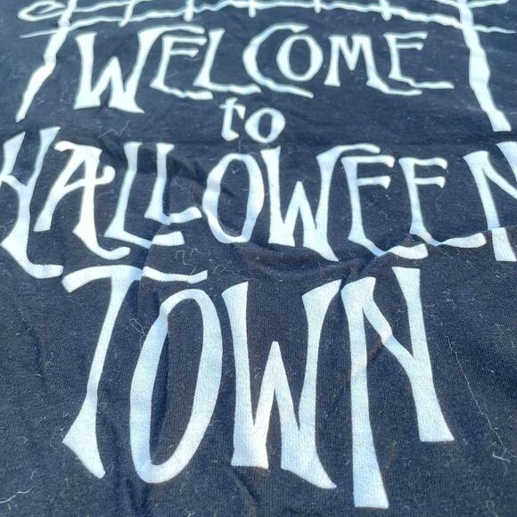 The Nightmare Before Christmas Women's V-Neck  T-Shirt Sz. XS - Picture 6 of 6